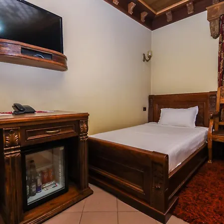 Hotel Brilant Antik Center 4*