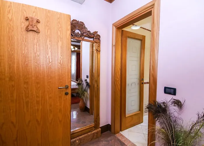 Hotel Brilant Antik Center Tirana