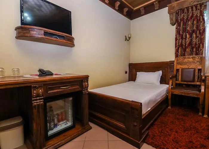 Brilant Antik Center