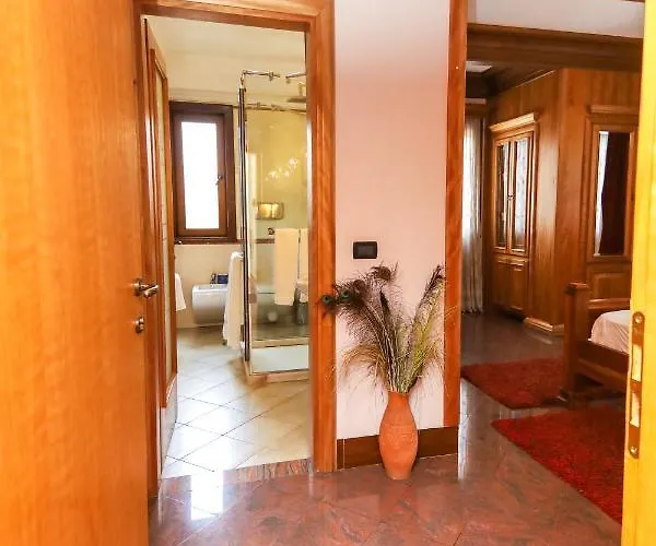 Brilant Antik Center 4* Tirana