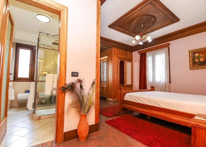 Brilant Antik Center Hotel 4*