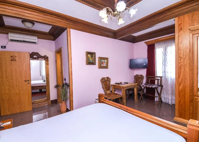 Hotel Brilant Antik Center