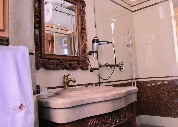 Brilant Antik Center Hotel 4*