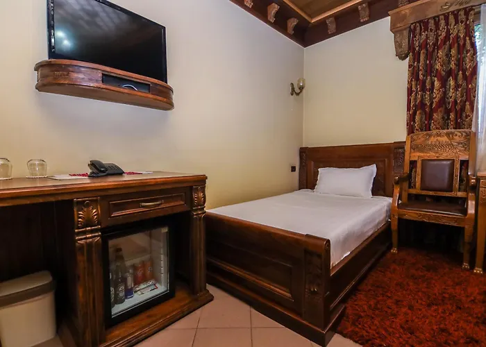 Hotel Brilant Antik Center 4*