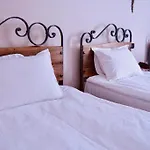 Hotel Brilant Antik Center 4*