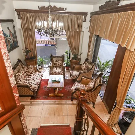 酒店 Brilant Antik Center 地拉那