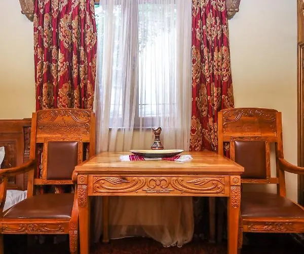 Brilant Antik Center