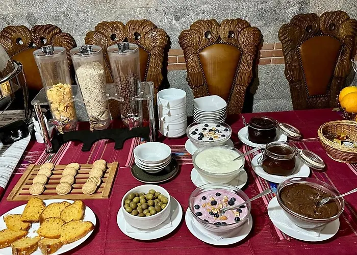 ホテル Brilant Antik Center 4*