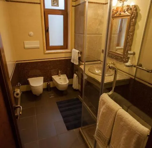 Brilant Antik Center 4*