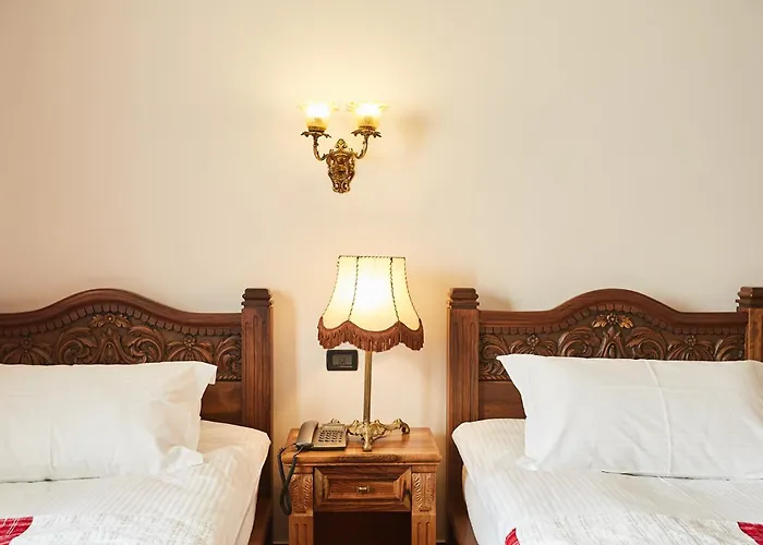 Brilant Antik Center Hotel 4*