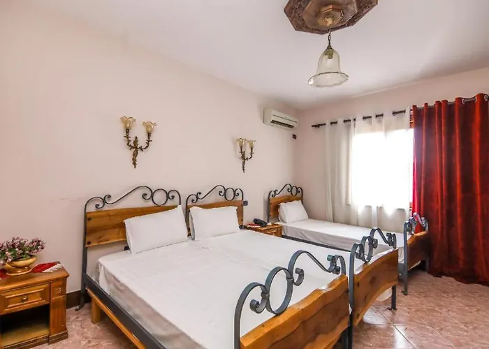 Brilant Antik Center Hotel Tirana